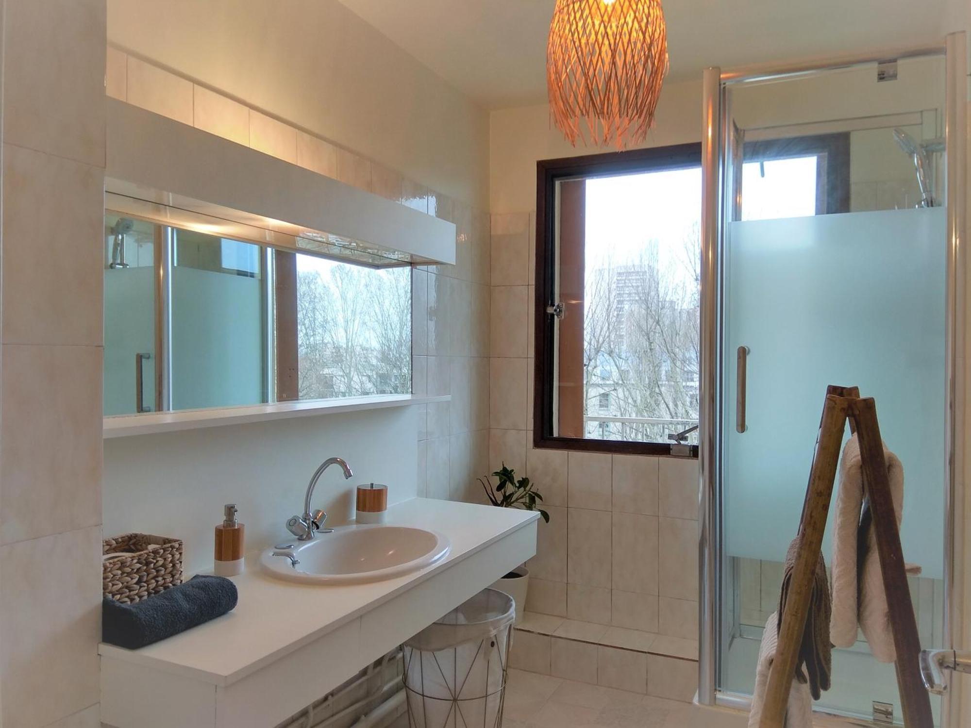 Budget Apart With Balcony And Great View Saint-Denis (Seine-Saint-Denis) Exterior foto